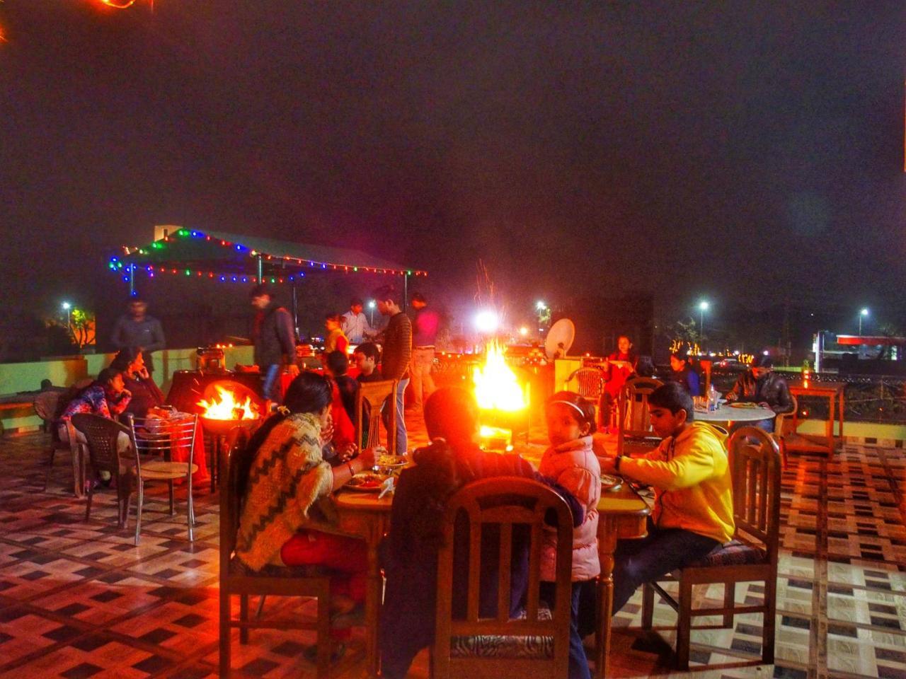 Ranthambore Tiger Home 萨瓦伊马多普尔 外观 照片
